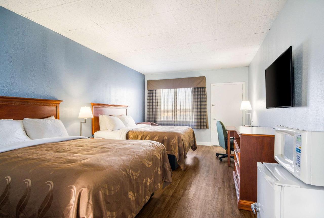 Quality Inn - On The Lake Clarksville-Boydton Εξωτερικό φωτογραφία